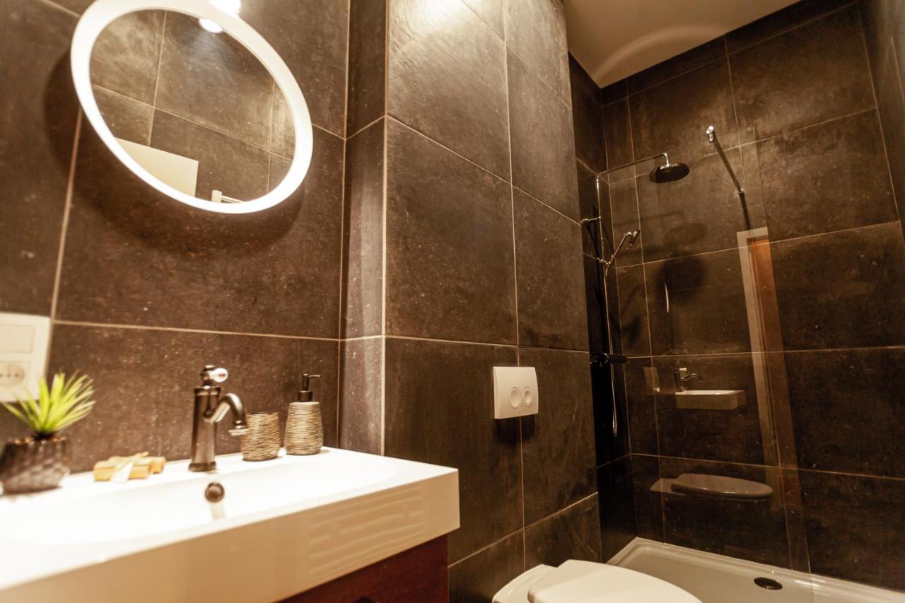 Luxury Suites Palace By Rikas Hotels Antwerpen Buitenkant foto